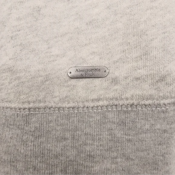Abercrombie & Fitch Hollister Crew Soft Grey Sweatshirt with Small Rhinestones - Picture 3 of 6